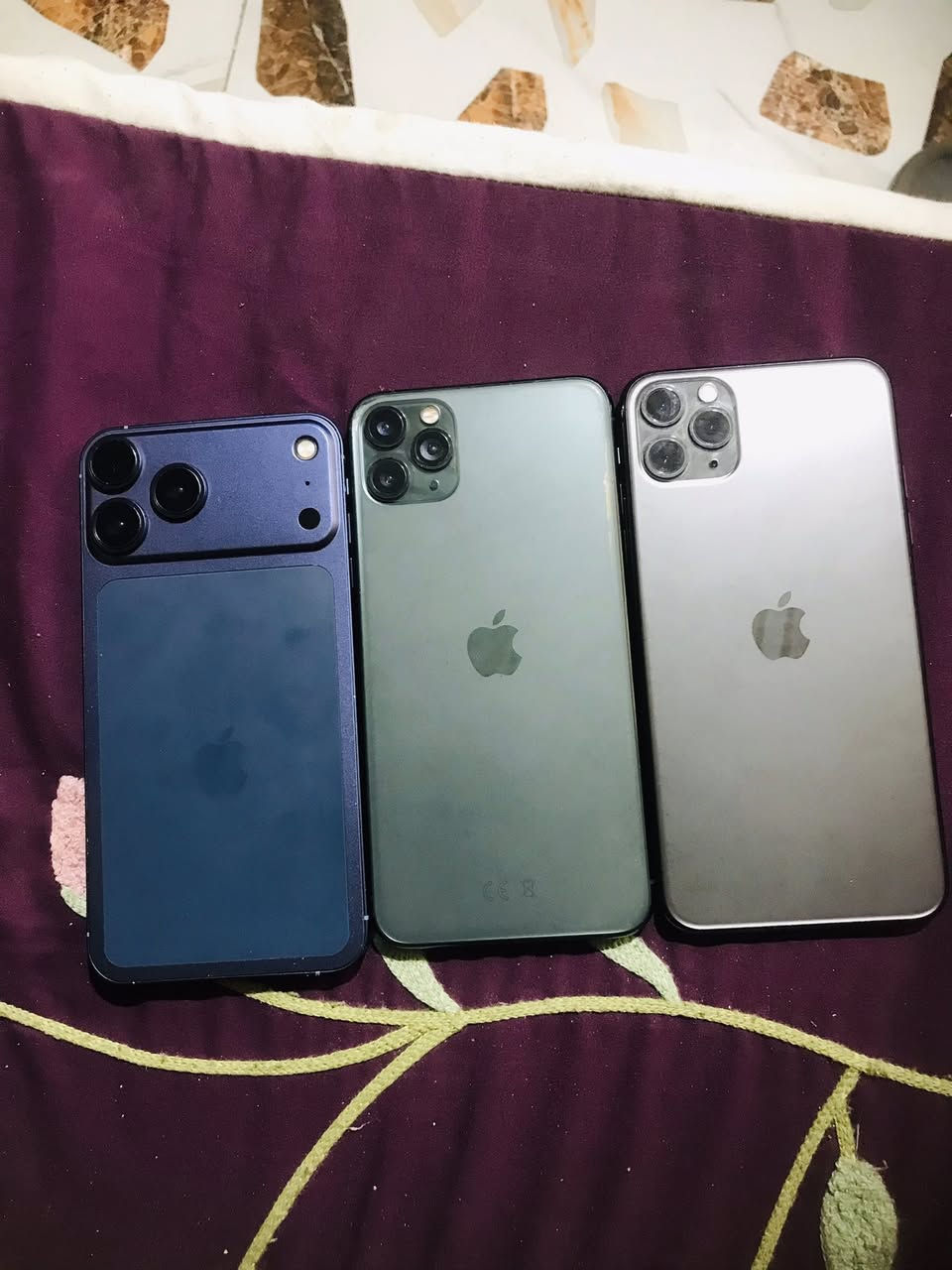 ايفونات العدد ٣ بيع او مراوس
نضافة الاجهزه الف بالميه كدام عينك شرط ع الفحص
الاول ايفون ١١ برو ماكس جهاز مامبدل اي قطعه بعده على وضع الشركه ذاكرته ٢٥٦ بطاريته ٩٤ الجهاز بلادي وين متريد تفحص فقط الفيس ايدي وكف من حدثته باقي الجهاز مكفول السعر ٢٩٠ وبي مجال للشراي

الثاني ايفون ١١ برو ماكس مستبدل بطاريه وشاشه احسن نوعيه ذاكرته ٢٥٦ فيس ايدي شغال جهاز مكفول وين متريد تفحص جهاز اذا بي عطل تاخذه بلاش وتروح
السعر ٢٤٠ وبي مجال للشراي مو شراي لتعامل

الثالث ايفون اكس ماكس محور شاصي كامل ١٧ برو ماكس
ذاكرته ٦٤ مستبدل بطاريه فقط وفيس ايدي واكف 
باقي الجهاز مكفول اذا بي عطل تاخذه بلاش وتروح
السعر ٢٠٠ وبي مجال بسيط للشراي 
مكاني بغداد مدينة الصدر خابرني ع رقمي او واتساب
***********
