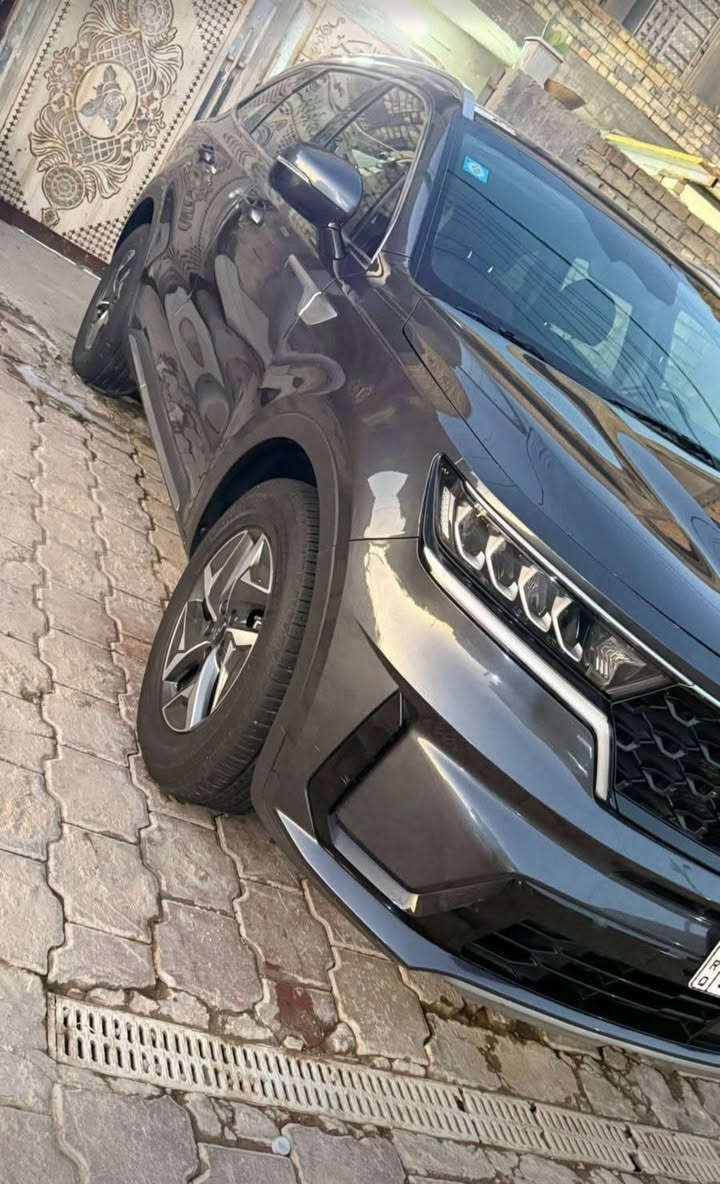 سلام عليكم سورنتو 2022 وارد أمريكي هايبرد كير موس
مواصفات مماشيه 65 حقيقي
مانع تزحلق
تحكم سترين شفتات 
تبريد قطعتين
محرك 1600 تيربو 
شحنات بل كشنات امامي وخلفي
حساس ازدحام أمام  خلفي
دفع رباعي
بصمات بوب امامي
تحكمات ااستيرن 
هاند بريك بصمه
كشنات جلد تتفئه امامي
نظام مانع الانزلاق
نظام نزول المنحدرات
بصمتين   تشغيل عن بعد
شاشه الوسطيه حجم كبير مع َع دعم بلخراط GPS  وبوصله الاتجاهات
7 راكب فيايبي كشنات مفصله
ميزه التوقف الذاتي لمركبه منعا الاصطدام عند القياده او الرجوع
زنون عالي ناصي بلاد
رقم بغداد الإنكليزي
كامله هزه جديده
تحويل ثاني يوم مباشر
تخم تاير جديد
 بغداد      السعر 230 
وبيه مجال حك الجيه  هاتف  ***********
