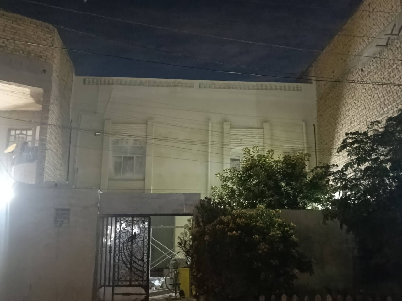 سلام عليكم خلف لبخ درجه اوله شغل سمنت اوجص اوبورك درجه اوله متفرغ حالين ***********
