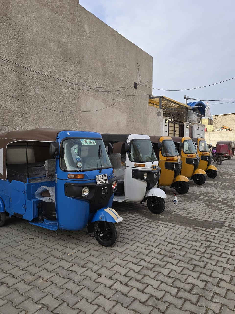 معرض المحمداوي لبيع كافة التكاتك وبأسعار مناسبة للستفسار *********** العنوان بغداد سبع قصور
