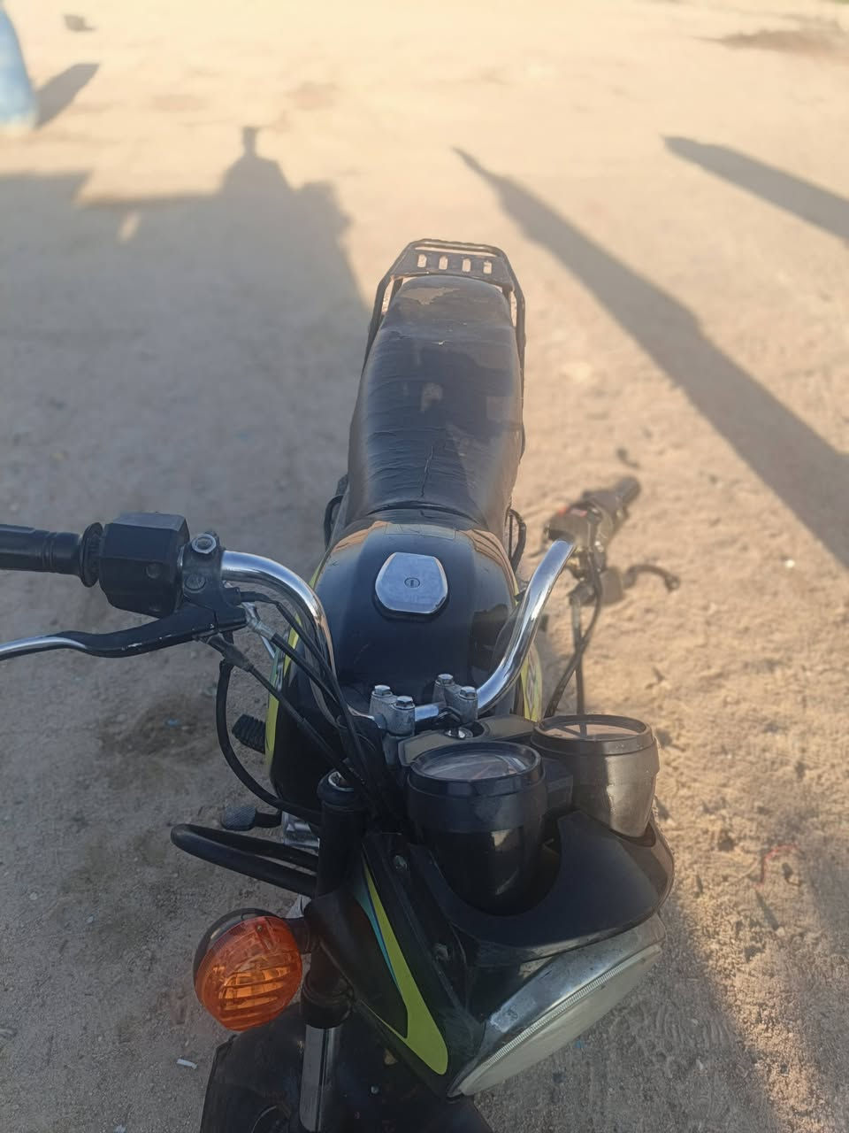 سلام عليكم دراجه بوكسر ٥كير ٢٢م ب ٣٥٠وبيها مجال مكينه مجفته جديده ***********مكاني كربلاء طريق كربلاء نجف عمود 1175
