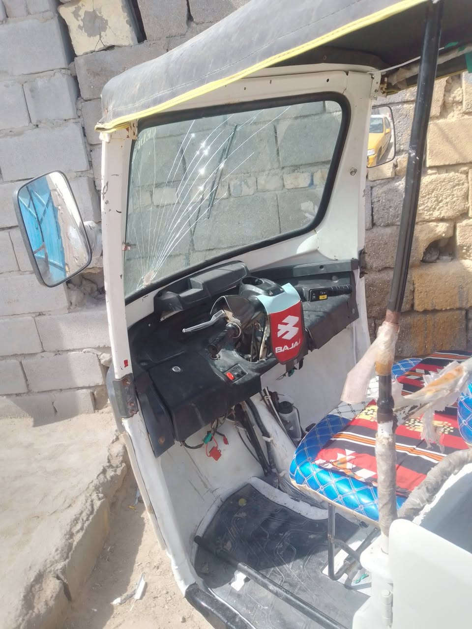 ***********
سلام عليكم تكتك 20 طابه بل 21 مكينه مفتوحه مره وحده البدي حلو تكتك كاعده أوراق اصوليه بسمي تكتك مكاني موفقيه سعر 4250 وبيه مجال الطبيب رقم موبايل
