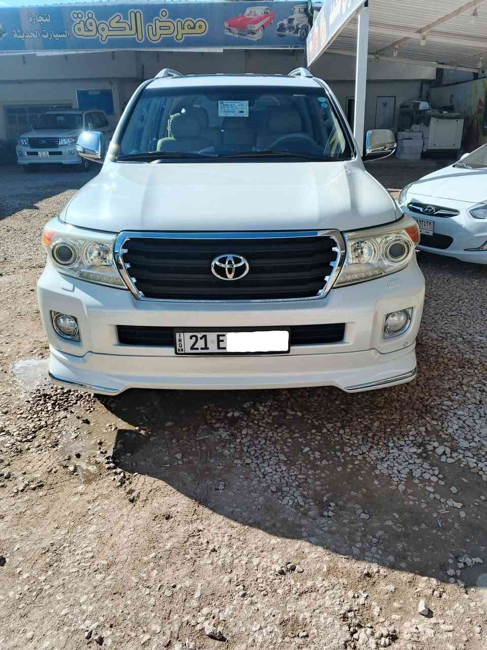 سلام عليكم                                                                    لاندكروز 2012 ساز اصل.                                                السيارة جديدة كلش وماشية 140 ماكو وحدة نفسها بل عراق ماشية 140. وياها بصمتين إصليات                          السيارة فول معروفة مواصفاتها                                           سعر 385 🫰.                                                            السيارة مقفولة مكان السيارة بل نجف                               الرقم. ***********
