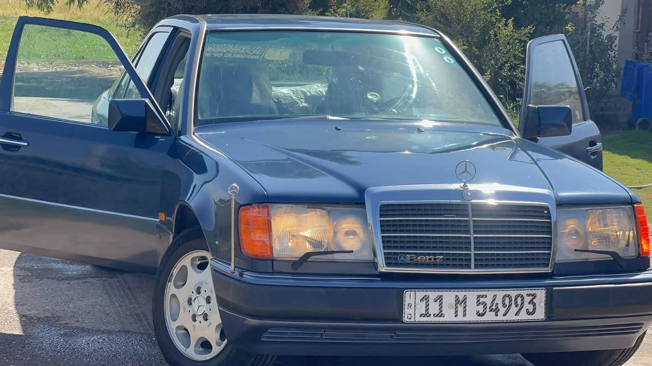 السلام عليكم
مارسدس دب ٨٩ 

كهربائيات كلها شغاله 

فتحه سقف شغاله 

تبريد 

كير ومحرك محور بطه ٣٠٠٠ ديلكو جديد 

رقم بغداد مشروع وطني تحويل مباشر هزه مساقطه 

مكان السياره بغداد

السعر ٦٠ وبيها مجال 

***********
