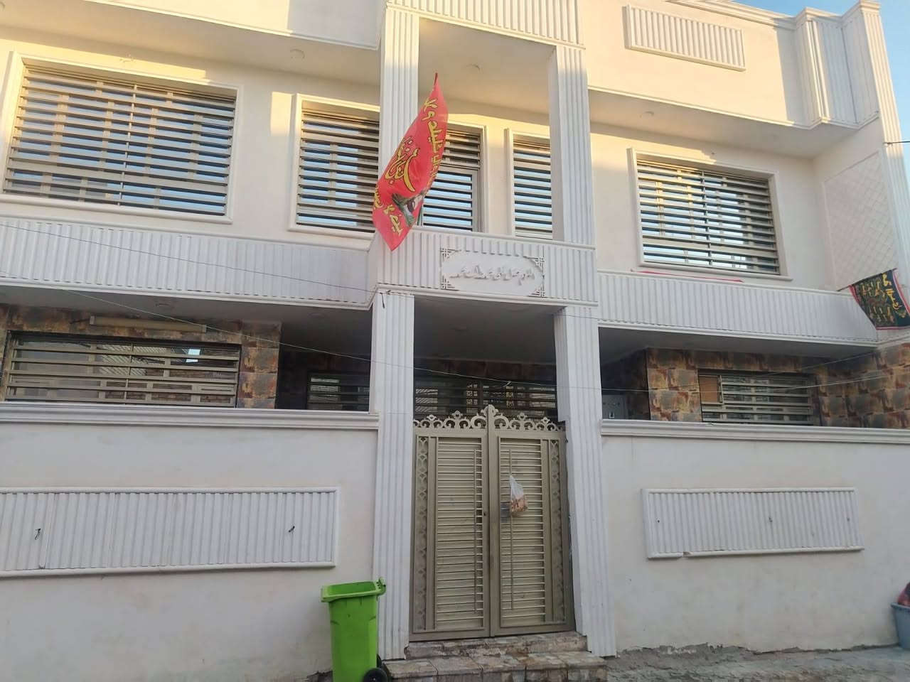 بيت 150 متر الدوانم شارع بيت عنيد سند 25
طابقين بناء حديث2025 درجة اولى تجي وتشوف بعينك كامل بدون اي نقص 
4 غرف نوم 4 حمامات 
استقبال صاله مطبخ كبير  حار بارد
منور عدد 2 
سطحين 
***********
