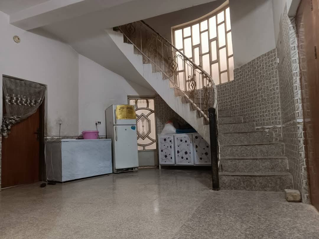 بيت 220م للبيع
بشارع العلروبة خلف شارع ابراهيم الخليل 
 للاستفسار ***********
