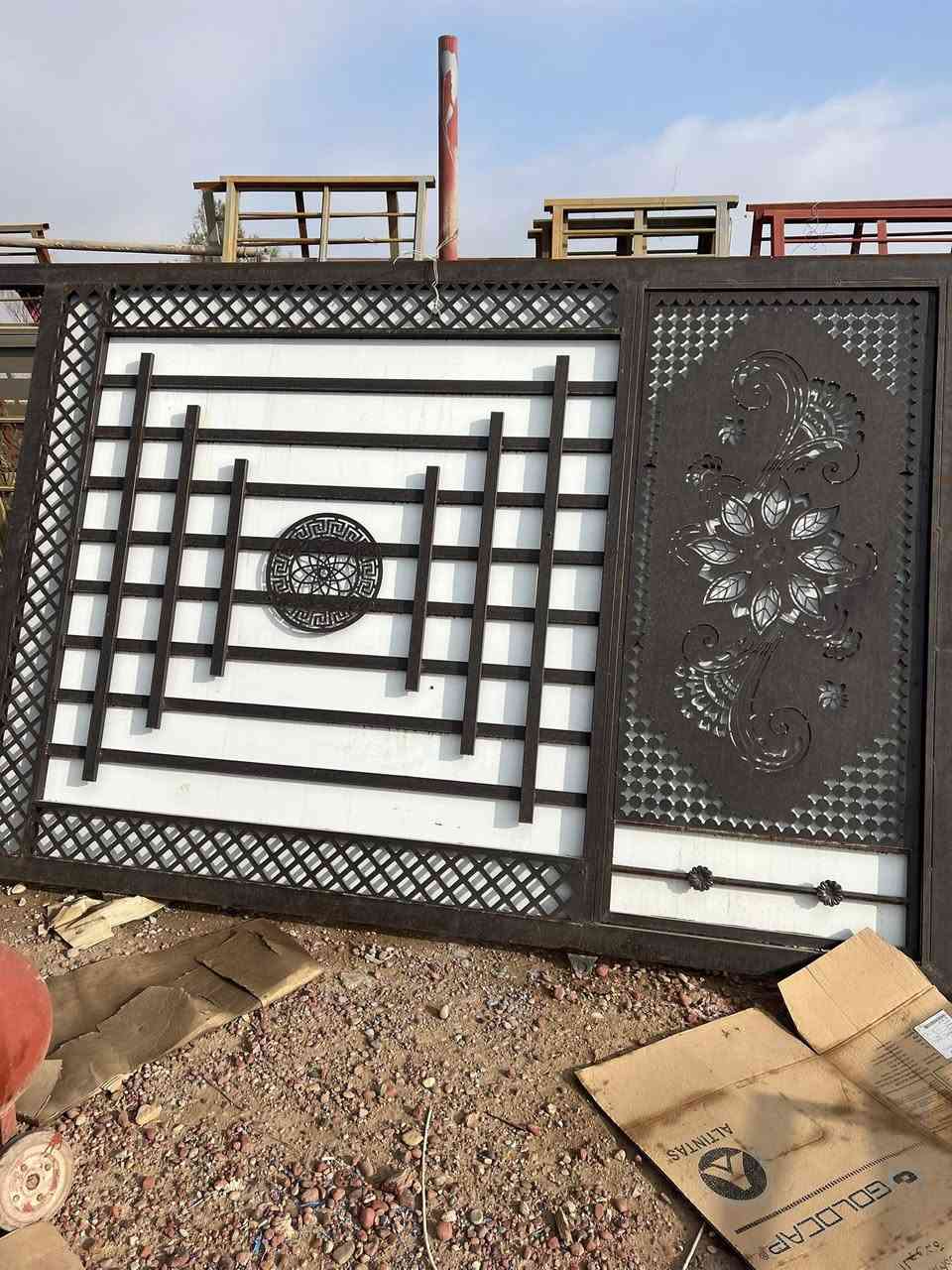 بسم الله الرحمن الرحيم ✨
​🏠 باب حوش حديد ثقيل - متانة وفخامة 🏠
نتشرف بتقديم أرقى الموديلات الحديثة وبأعلى المواصفات.
​📏 جميع القياسات متوفرة حسب الطلب 📏
تانكي1500فقط 85  ابواب كلدور ثلاث متار   فصال موصل ابواب حوش  ثلاث امتار   وثلاث ونص اربعه امتار   وخمسه أمتار سيم بي ارسي 20متر  ابواب بلاستك فقط ب75 و80     ابواب فرعيه حمامات وغرف بسعار مناسبه  مقابيل صيطره الحجاج هاتف***********
