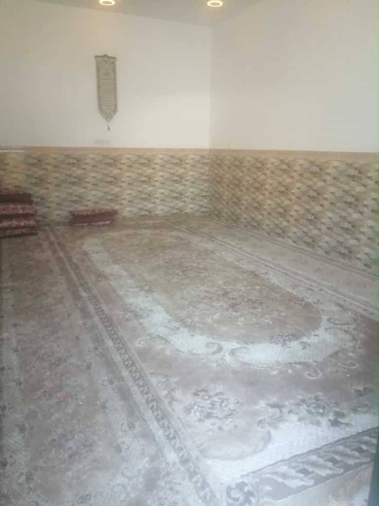 دار للبيع زوير الغربي قرب مشروع الماء مساحه 150وجه 7ونص ونزال 20 طابق واحد جنس العقار طابو زروعي سند 25 يعني تحويل السعر والاستفسار اكثر أتصل ***********
