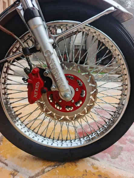 دراجه للبيع موديل 24 كفاله عامه دراجه مال جناي محرك ما مفتوح اوراق كامله مكان ديوانيه دغاره دراجه حلوه كلش سعر 700 وبيها مجال رقم الهاتف ***********
