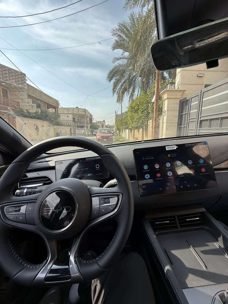 موديل 25سيل 6
بطارية 80 كيلو 

تانكي بانزين 2100 

5 كامرات 

نص فول بدون فتحه

السيارة ماشية الفين فقط

بيها كسر بالجامة مال بك لايت خفيف 

السعر 25 بيها مجال 

***********
