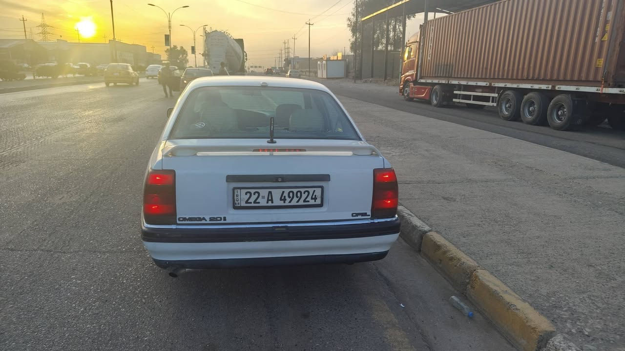 سلام عليكم اوبل اوميكا للبيع حجم 20 كير ومحرك شرط
رقم اربيل 
هزه سنويه جديده بأسمي 
بدون ضرر كابون مابيها 
سياره جاهزه باقي تفاصيل خابر عل رقم
السعر 48 وبيها مجال 
***********
***********
