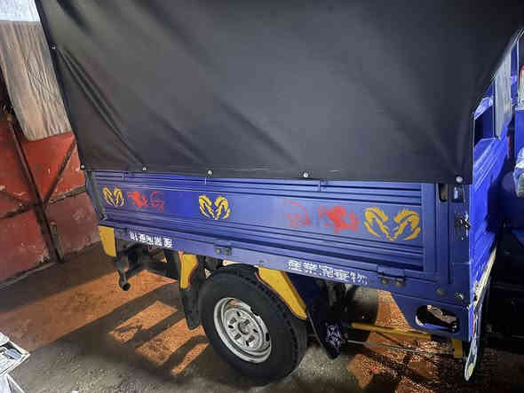 السلام عليكم ستوته موديل 2020 اوراق مكانهه بغداد حي النصر السعر 1و600 وبيهه مجال بسيط التواصل على الرقم ***********
