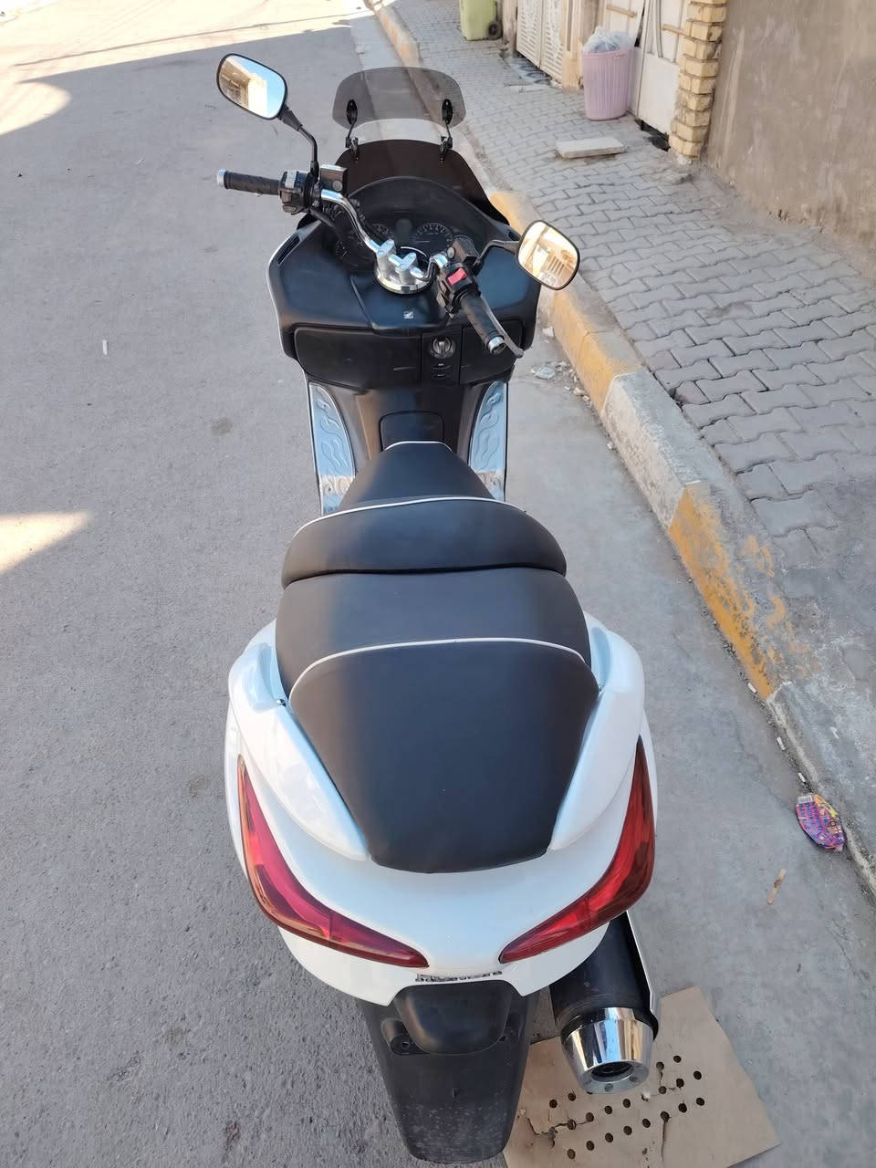 سلام عليكم فورزه 8/0 /6كير /4تحؤيلات   استاند حساس اكلؤب جنطهه
كهربايات كيجات كلهه شغاله 
لون مميز بلاد دراجه نضافه فؤل 
اؤراق كامله  تخم تاير جديد طستهه ناعمه 
 دراجه مكفؤله  كلهه  شلعه ؤمعدل فؤل مكانهه بغداد شراي اتصل عرقم ؤتدلل رقمي***********
