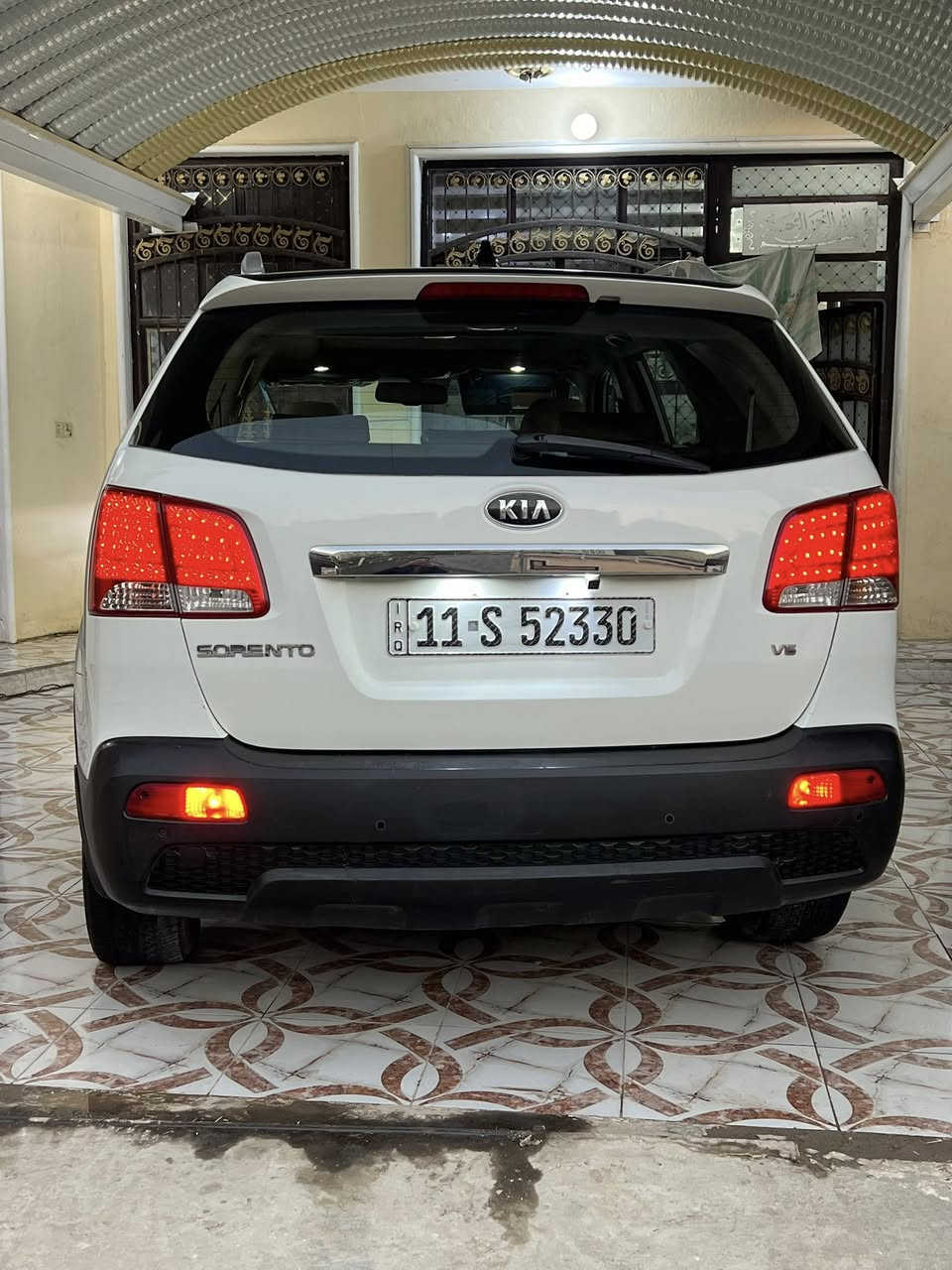 الصلاة على محمد اولاً
للبيع 

سورنتوو 2010 فول مواصفات للعين افول شي بالسورنتوو 

رقم بغداد الدولي الجديد بسمي تحويل ثاني يوم 

١-بنوراما 

٢- أشاير مري 

٣- مري شفط 

٤- كشتات كهربائي 

٥-بك لايت led

٦-كشنات جلد 

٧-ويل ١٨

٨-لايت زنون منظومه كامله الاصليه 

٩- كير اوتو وعادي 

Abs-١٠

١١-مكينه 3500    6سلندر 

١٢-كير 6 نمر 

١٣- السياره حاليا سويج ابيع بصمه وياهه 

١٤-تخم تايرات الكوري الأصلي 

١٥- حداديه بالنايلون 

ملاحظة بيه صبغ حزام اثر صوفر بدون معجون بدون ضربه بدون دواخل 

مكاني بابل قضاء جبله الاستفسار ***********

السعر 135 وبيه مجال للشراي 

وما اعتقد اكو بهيج نظافه بهاذا السعرر

ولاتقارنه بالمهجومات وتعبانات 

سياره نايلون بمعنى الكلمه جديده 

والشراي يدلل خاص موجود واتساب موجود
