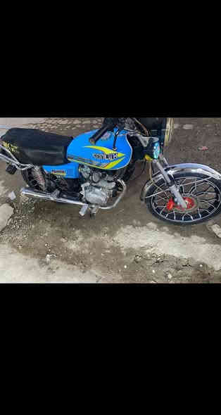 سلام عليكم شباب دراجه سولنك للبيع دشبول اكتروني عليها ادامه جديد دسك أمام و بنز خلفي و دهن امزويل  استخدام شخص ما طالع دلفري ابد و دراجه مكفوله كفاله عامه كهربائيات شغالها سعر 750و بيها مجال عنوان بغداد الحسينية سكلات*********** رقمي
