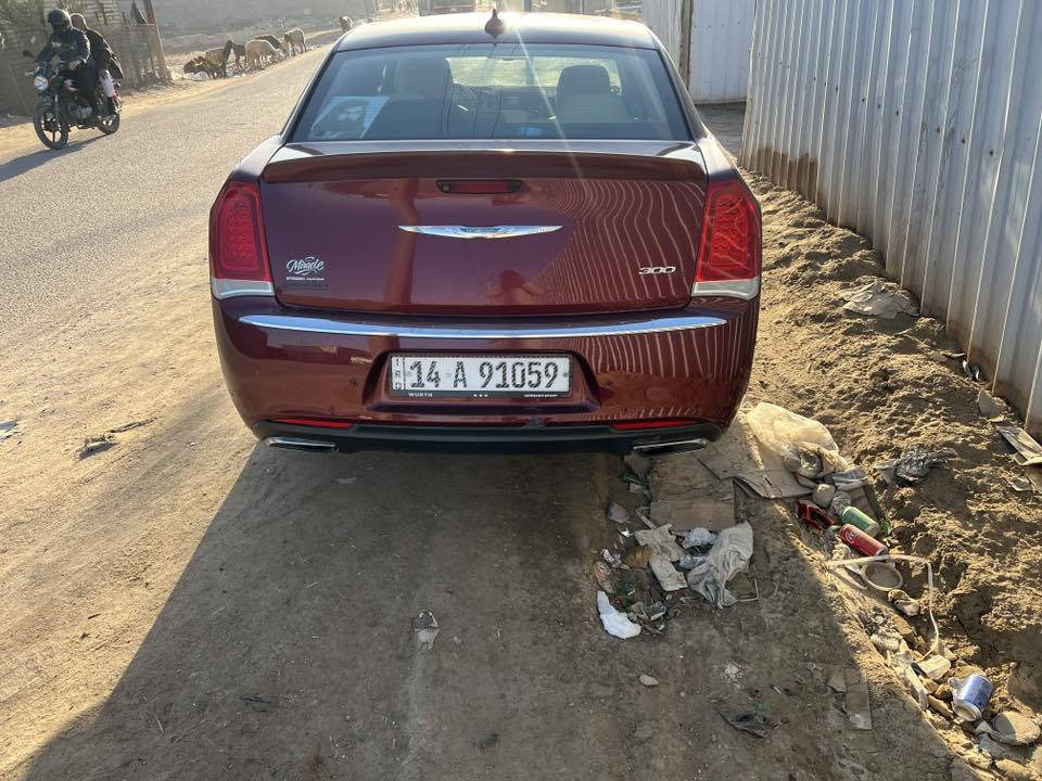 السلام عليكم اوبامه 2017 اصل
S/300 فول فواصفات رقم بصره 
وارد كندي  حادث مدكر وبنيد 
رقم صاحب السياره ***********
السعر 220وبيه مجال
