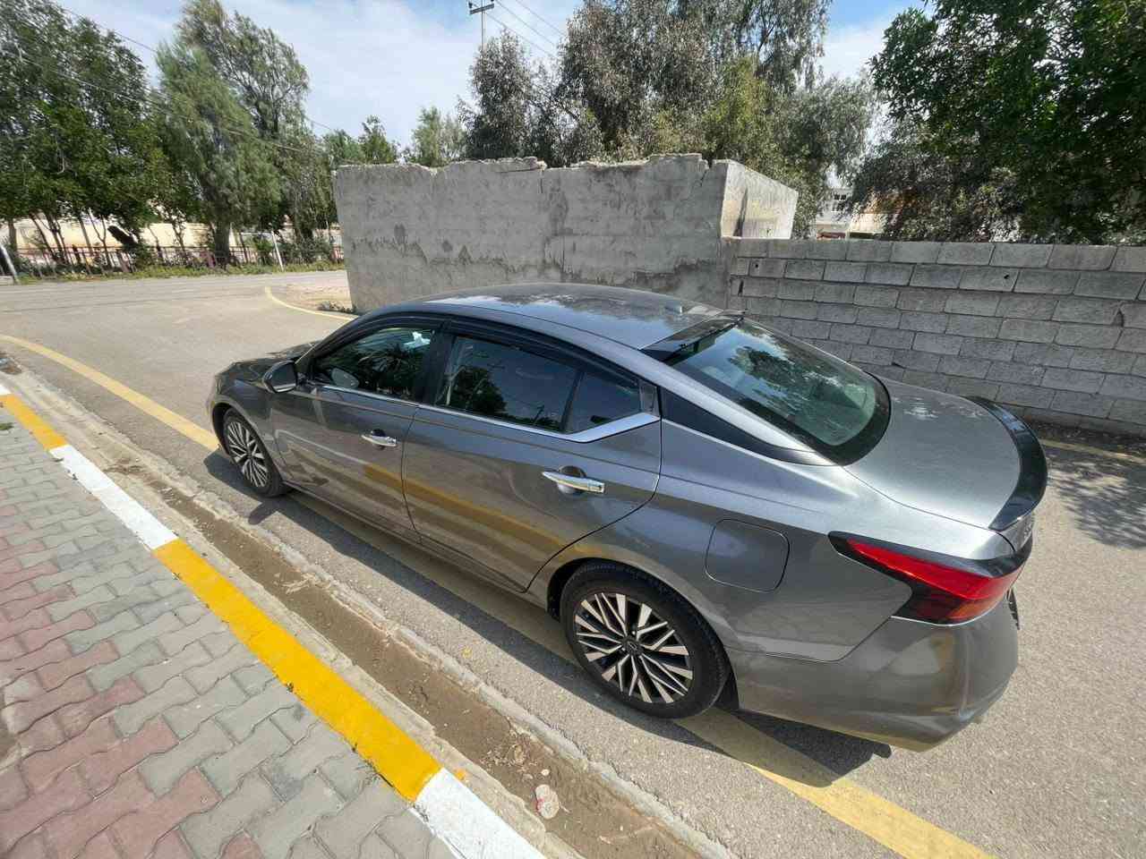 سلام عليكم للبيع او للمراوس نيسان التيما موديل ٢٣ مواصفات sv بيهة بابين تبديل وتصليح بالدوسة الجوة وصبغ كلير بالبنيد من امريكا بدون ضربة وناشر صورة الضرر والسونار ماشية ١٠٤ الف كيلو قابل للزيادة رقم اربيل تحويل و وكالة سيارة ترايهة مال زيرو امانة الله بجم كبس السعر ١٤٧ وبي مجال بيع او مراوس ***********
