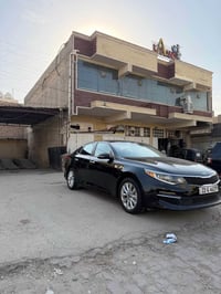 اوبتما  ٢٠١٦امريكي فقط قبغ  جنطه ومبدل نفس لون  بدون صبغ السياره جديده...