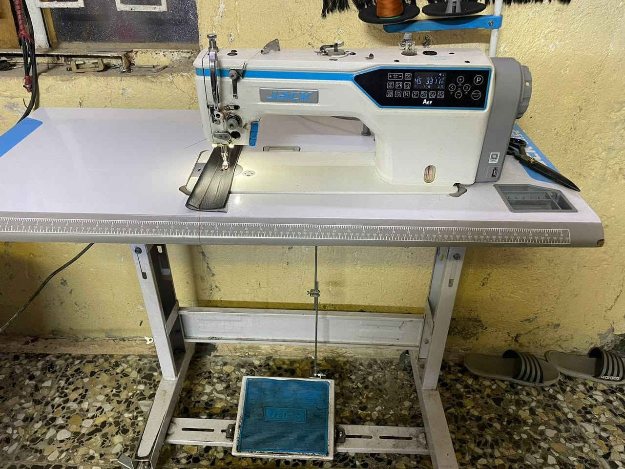 جاك A6F فول مواصفات اصليه مدينه الصدر ***********
