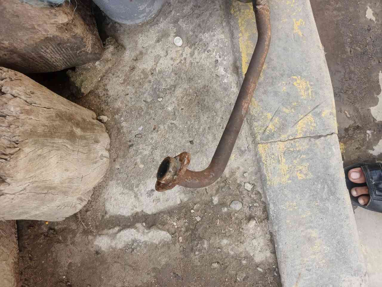 اكزوز سكنس نضيف شوف لعين شرط قطرة لحيم مابي مال تفصيغ سعر 25 مكان بصرة ***********
