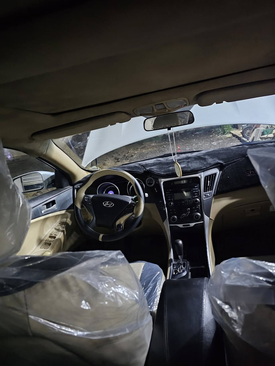 السلام عليكم
سوناته موديل ١١ خليجي رقم بغداد
بنرامه كشن كهربائي 
حادث جنطه وثلث قطع مصبوغه لجماليه سعر ١٢٠ وبيه مجال 
ولسفسار تصال على رقم 
***********
