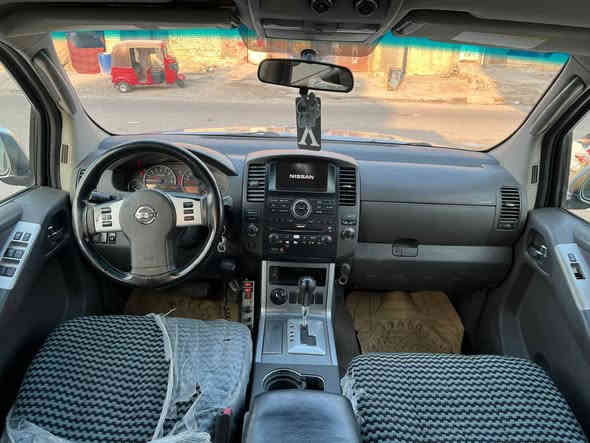 سلام عليكم سياره نيسان بافندر موديل(2008) رقم إنكليزي بغداد سنويه(2028) باسمي سياره فول إله فتحه تحكم مري تحكم ستيرن فور ويل تبريد وتدفه سياره وارد أمريكي حادثه قطعه باب اليمنه خلفي بدون دواخل بيه قطع صبغ بدون حادث  مكينه وكير وصدر جدد السعر $(78) الهاتف(*********** ) بغداد مدينه الصدر
