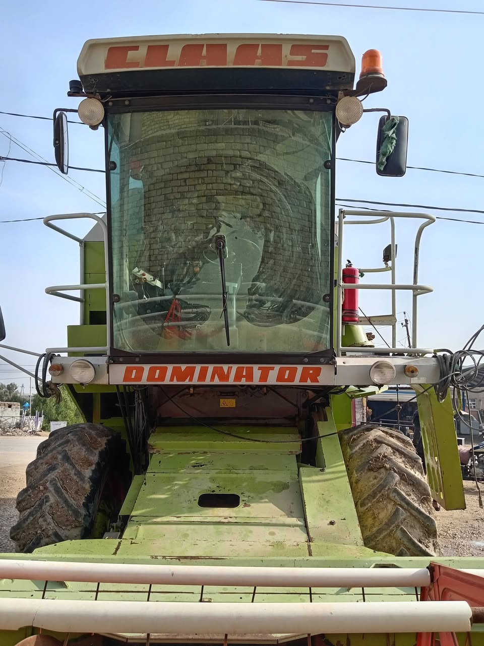 السلام عليكم
حاصده للبيع موديل ٢٠٠٠ مكفوله من الطك والصبغ واللحيم محرك طرح رقم أربيل
للاستفسار الاتصال على الرقم ***********
