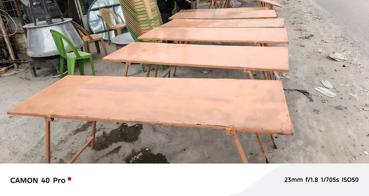 سلام عليكم ميز  سعر ٣٥ النجف***********
