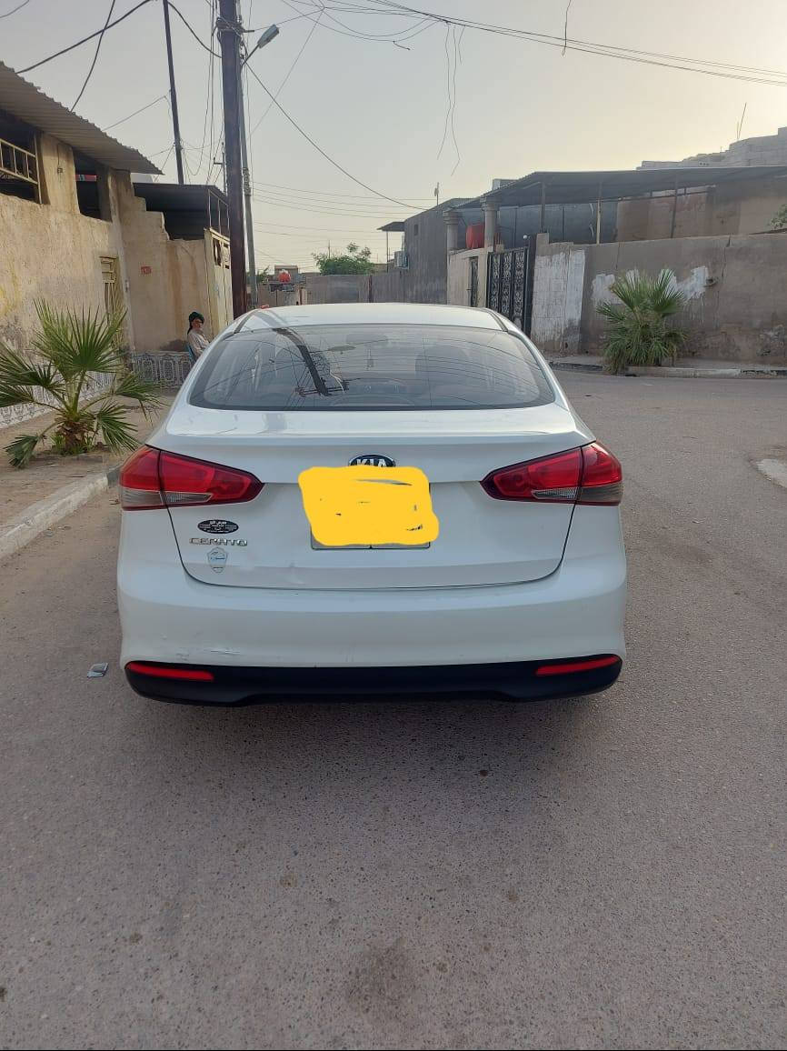 السلام عليكم
كيا سيراتو 18 خليجي 
مكينه 1600
مكفوله كفاله عامه
فقط بالهلال الخلفي بارد قليل مؤشر بالصوره
كفالة السياره عامه كير مكينه بالباكيت
حداديه جديده طخم تاير 
ويل كب 
تبريد ثلج
رقم اربيل جديد 
سنويه وهزه جدد
السعر 144 وبي مجال قليل
مكان السياره البصره قضاء الدير
للاستفسار على الرقم/***********
ولكم جزيل الشكر
