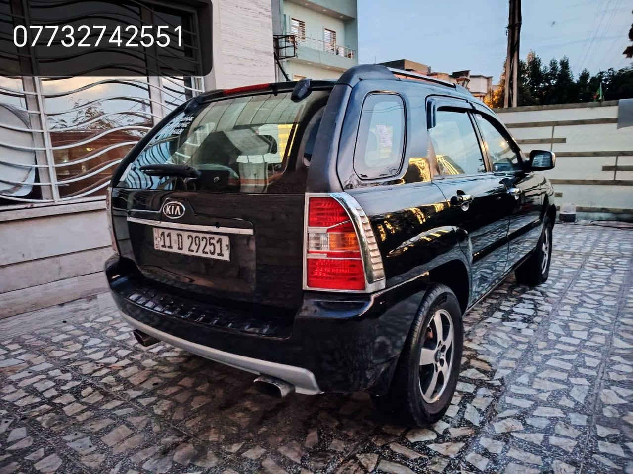 السلام عليكم عندي كيا سبورتج موديل ٢٠٠٧ وارد امريكي حادث باب السايق مصبوغة حزام للجمالية محرك ٦ سلندر كير ومحرك نضيفات تخم تاير صدر جديد رقم بغداد الدولي مكانهة بغداد حي العامل مقابيل كلية الرشيد رايدهة 79 ورقة رقم الهاتف ***********
