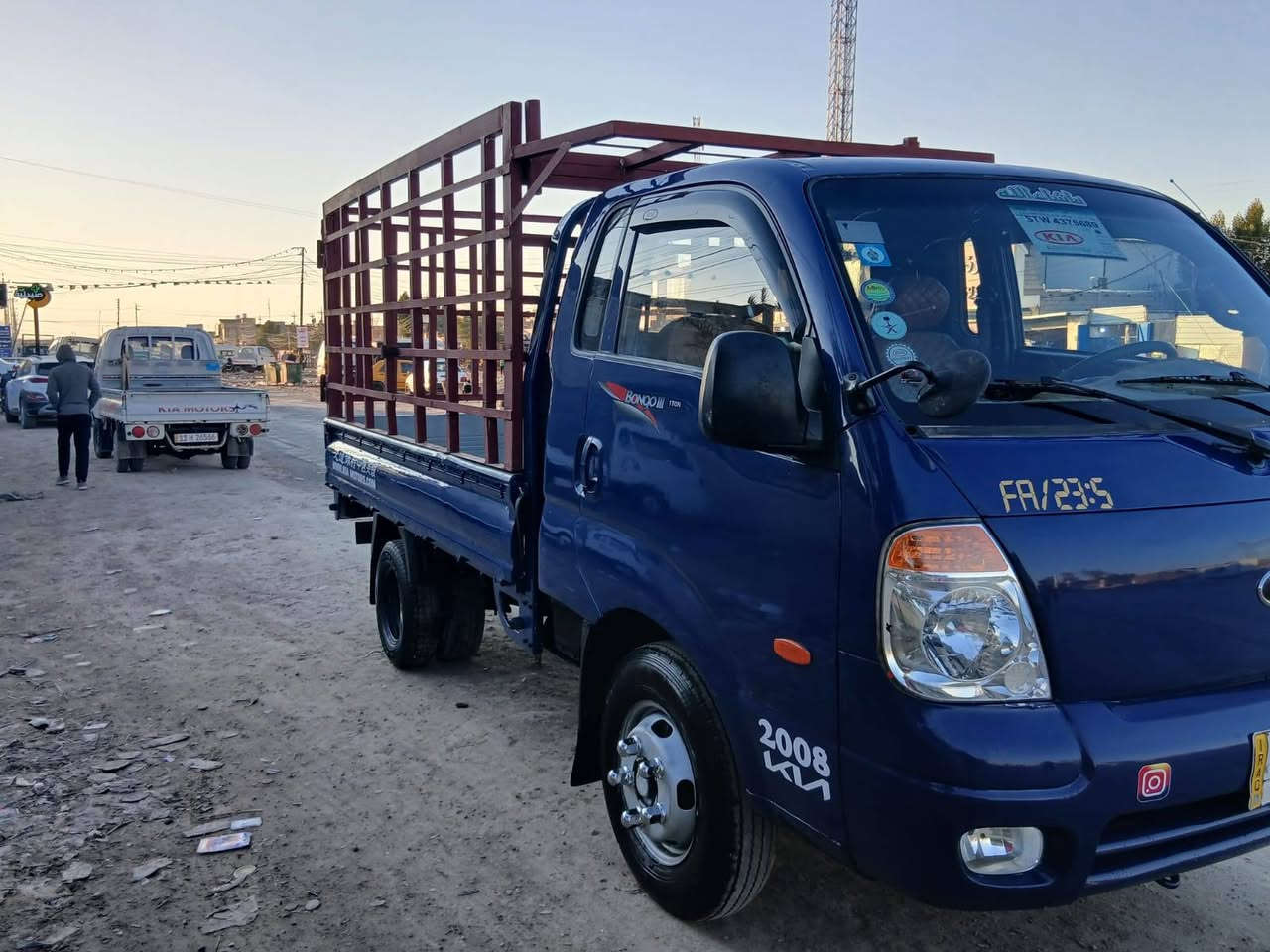 السلام عليكم كيا فحل موديل 2008رقم بابل مشروع وطني محرك مسكربم ونوزل مالحاويه تايرخلفي 14ستد27تخم تاير جديد محرك كير اكسل حداديه السياره خير من الله ***********
