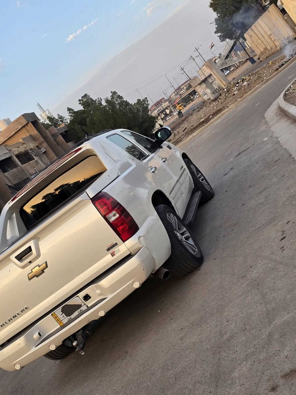 السلام عليكم عندي شفرولية افلانج LTZ 2011 فول مواصفات مكينة ٥٣٠٠ كير مكينه حدادية جديد بيها ٣ قطع صبغ رقم مميز السعر ١٦٢ للبيع او المراوس وهذا رقمي ***********
