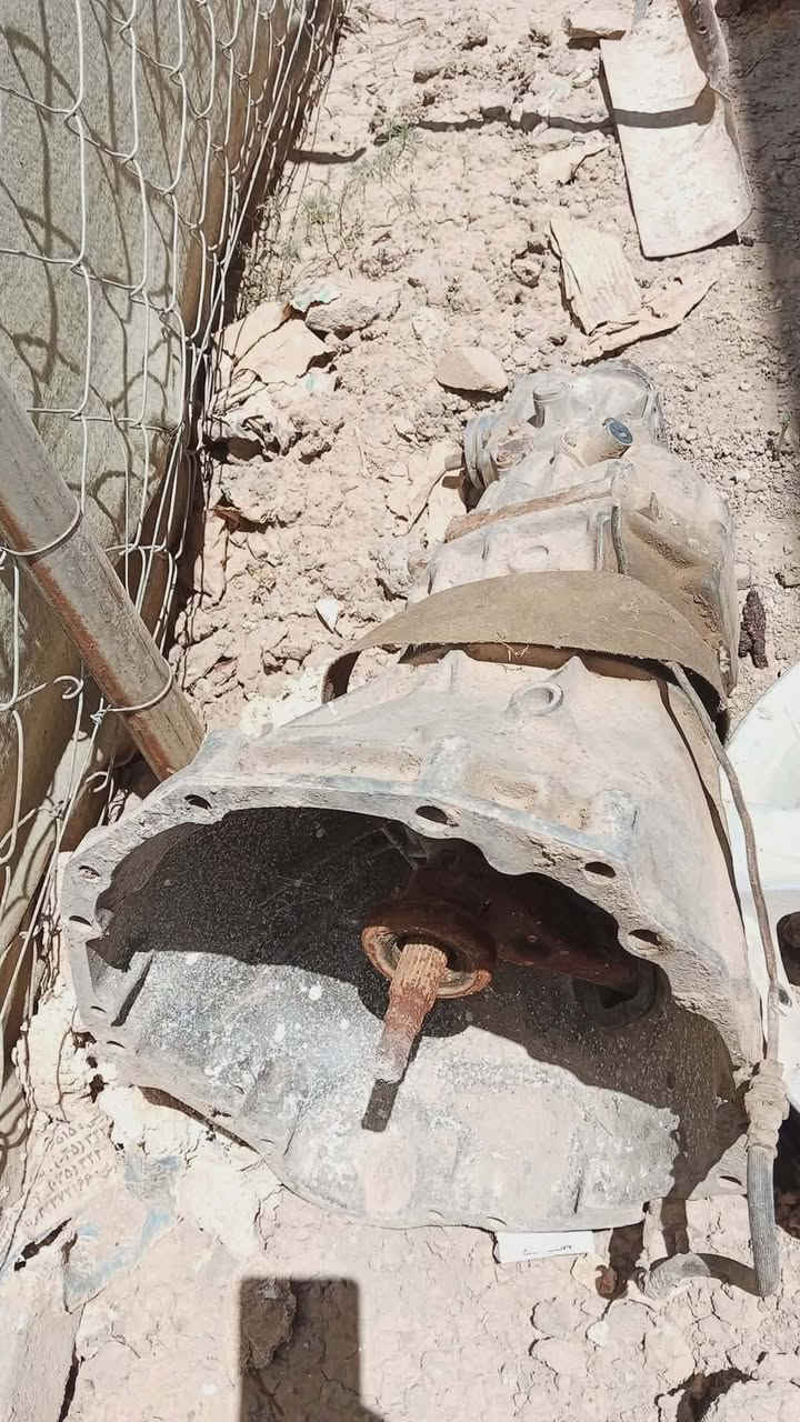 السلام عليكم اخوان كير نيسان شبوط حاويه شرط برغي مامفتوح  سعره 450الف وبيه مجال قليل +عندي مكينه حجم 2400 الي محتاجها او محتاج منها غراض هم موجوده  ***********
