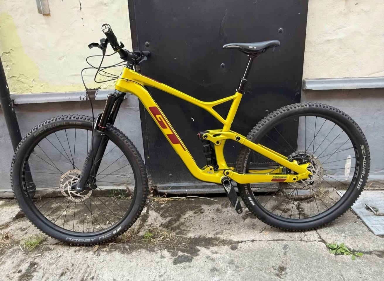 ماشاءالله وحش الجديد 😱
Gt Sensor Elite Carbon MTB 29 2020 🇺🇸
اعلا مواصفات
قياس لارج

قريباً متاح خلال 20 إلى 25 يومًا
من 🇬🇧UK الى سليمانيه كوردستان/العراق

تفاصيل مواصفات و سعر
للحجز 009647707695222


**إذا كنت صاحب هذا الإعلان وتريد حذفه لأي سبب، رجاءا أرسل رسالة إلى الدعم الفني**