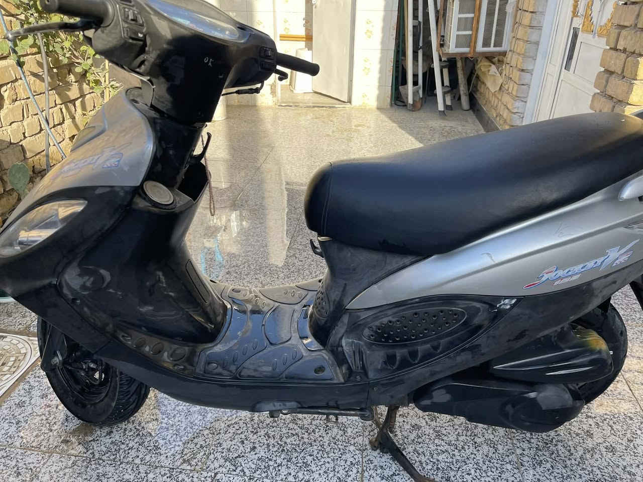 للبيع كامكو
دراجه رمبه توني مطلعه ب ٩٠٠  بس كامت تخربط ومحد ضبطهه هسه شغاله للبيع ب ٦٠٠  مكاني شطره 
رقمي ***********
