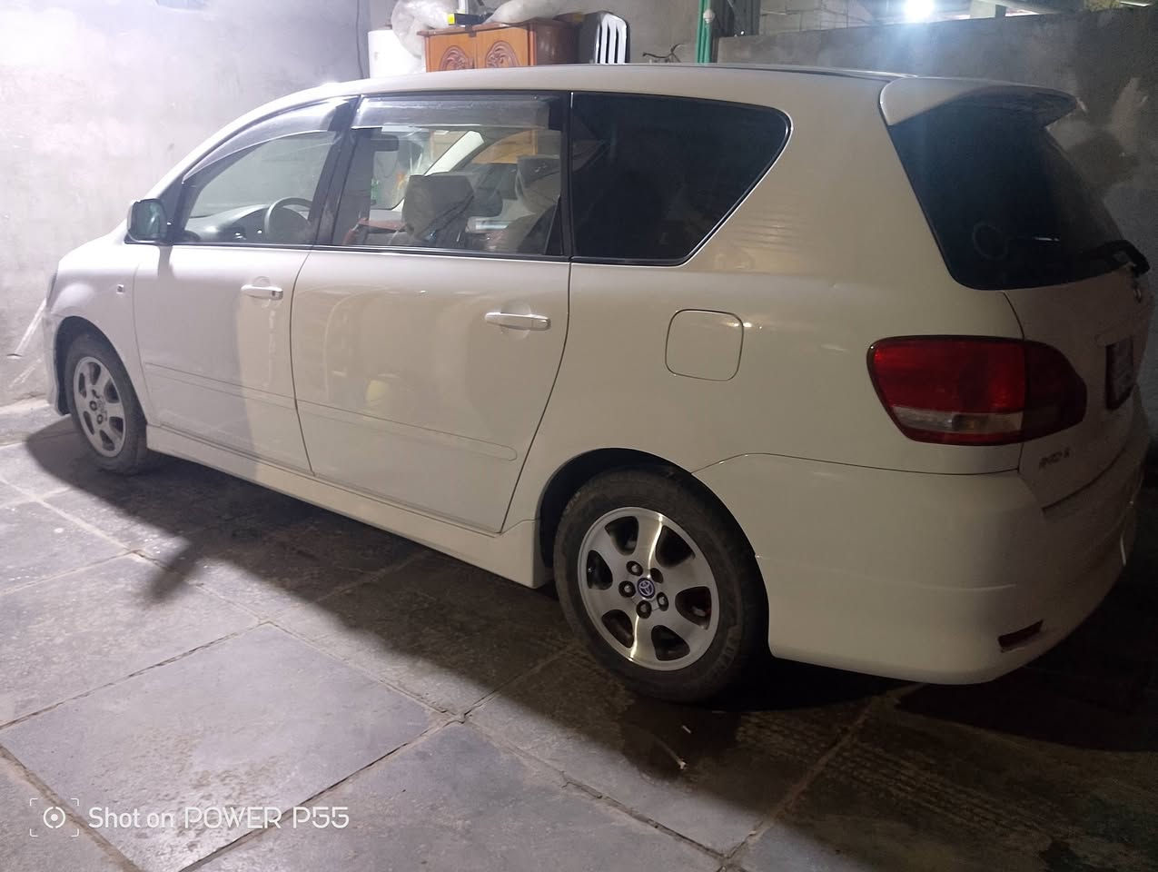 سلام عليكم. للبيع ابسم مديل 2001 توويل ادوات السيارة حاوية كفالة عامة عده هاي الطخه موضحه بلصوره تخم تاير جديد ويلكب جديد حداده زيرو تدفئة تبريد شرط على وضع الشركه غرفه جديده كير5 نمر مكينه بيها صوت سياره ماعايزه بس مكينه فقط السعر 68 قفل ***********
