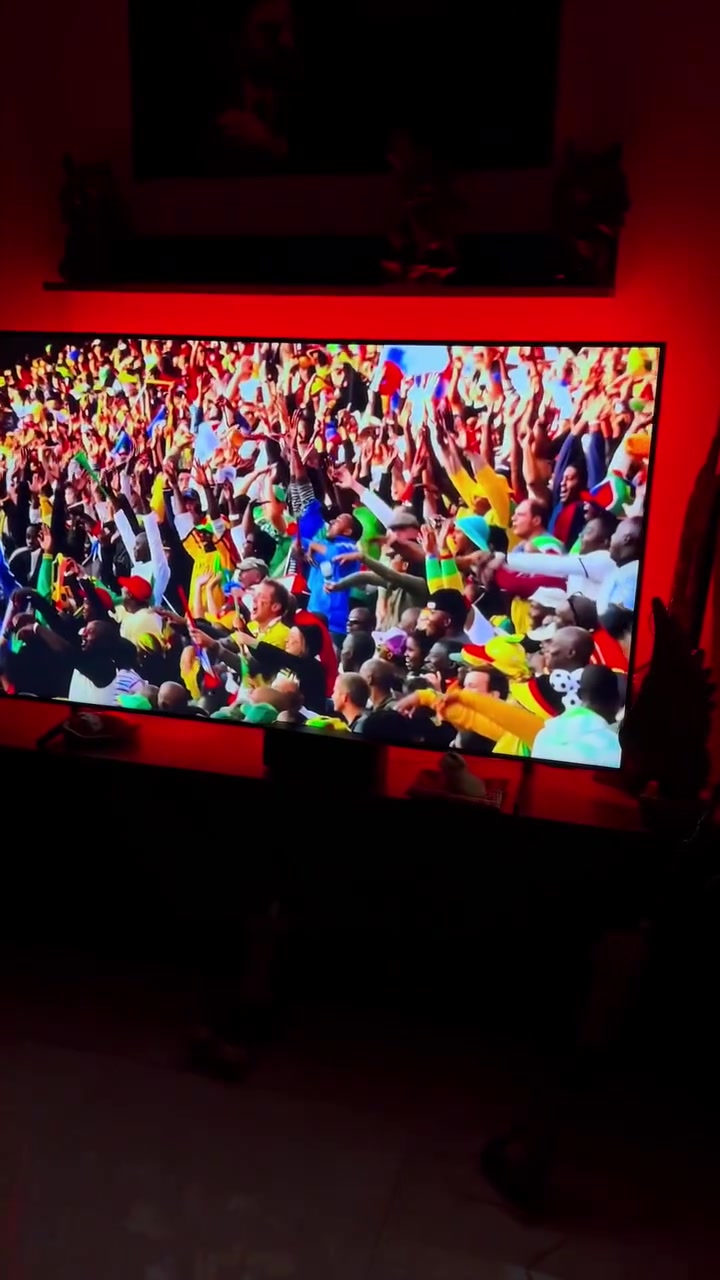 شاشه سامسونك قياس ٦٥ بوصه اصلي4k full HD bu8000 جديد  سبب البيع اريد قياس اكبر
اشتريته ب٩٠٠ الف وحاليا جميع أجهزه كهربائيه في صعود 
سعر البيع ٧٠٠ الف مكاني بغداد حي جهاد ***********
