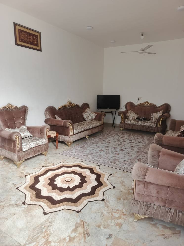 سلام عليكم منزل للبيع مستعجل مساعة 300 زراعي بناء 2024 غرفتين و مجمع صحيات + هول + صالة واستقبال 
الطابق الثاني غرفتين + مجمع صحيات الموقع قرب مشروع الماء رقم الهاتف  *********** حلة, بابل
