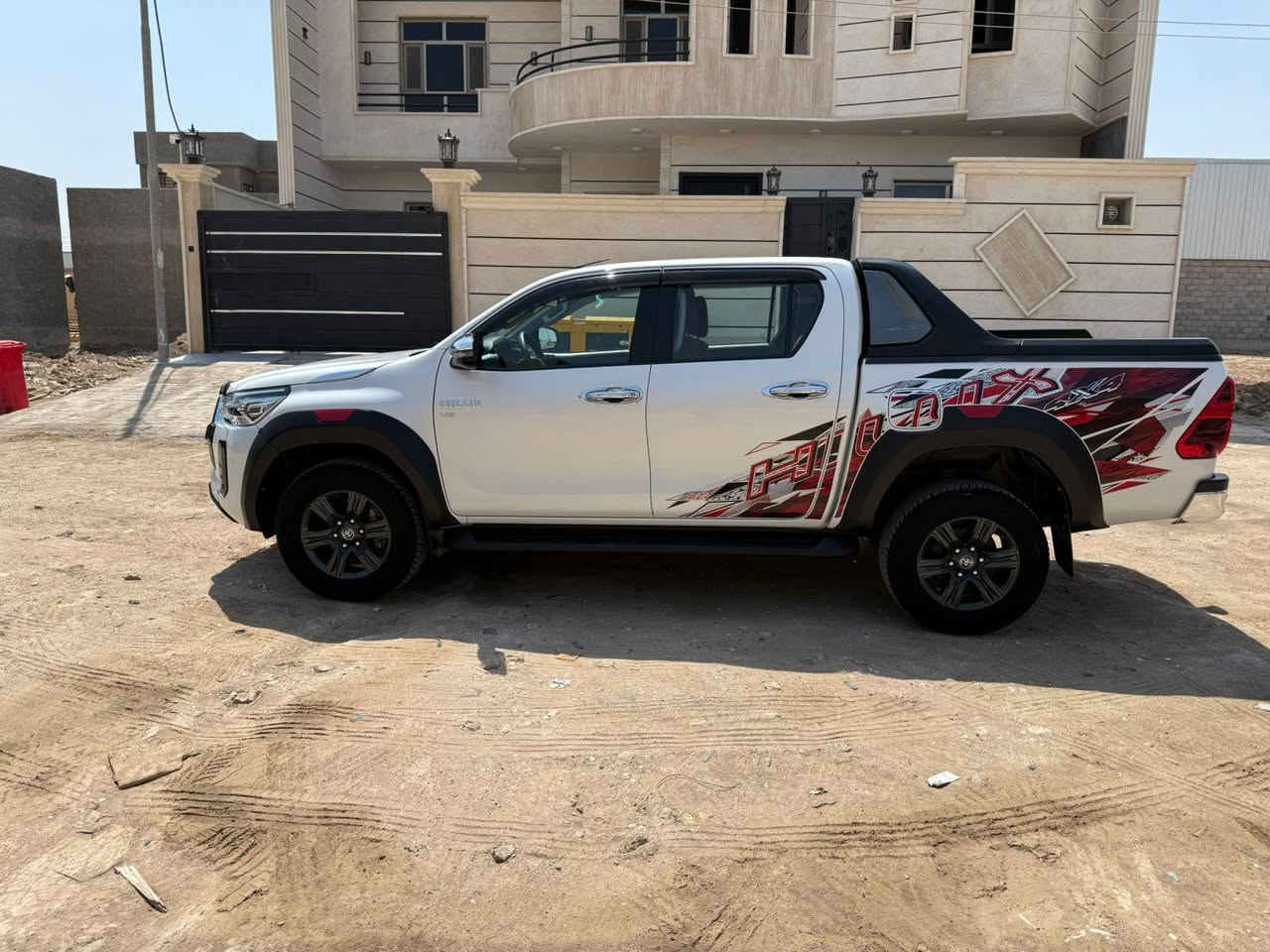 للبيع تيوتا هايلوكس سته سلندر تي ار دي 2023فول مواصفات تبريد امامي وخلفي وكشانت ومثبت سرعه شاحنة الا سلكي رقم اربيل تريد وكاله تريد تحويل ماشيه 89 الف عنوان واسط الزبيديه 
***********
