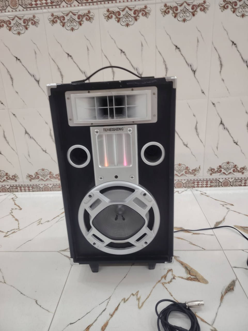 ام بي 3 شحن راديو اواكس اوكس حجم كبير قوي خليجي كويتي تريد تفضل
*********** واتساب
