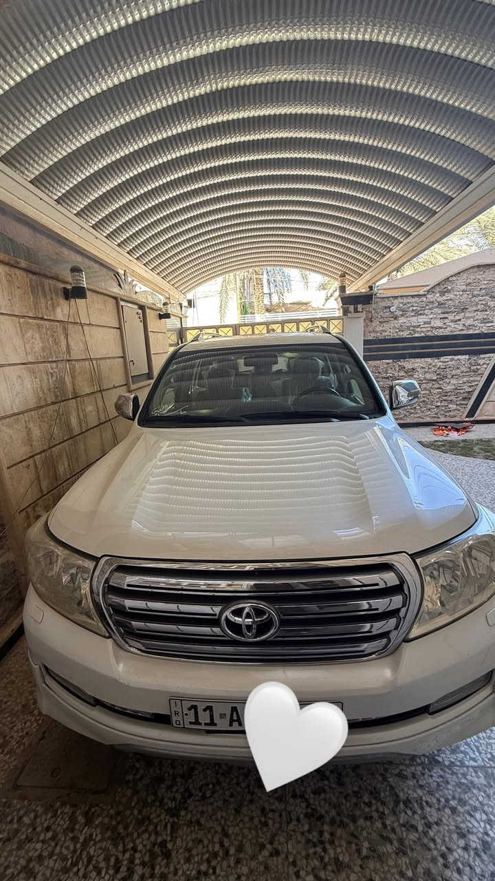 لاندكروز 2011 ستينية معروفة مواصفات الستينية السيارة كلين مكفولة من الصبغ والتبديل مكينة وكير مكفولات بيها فقط ٣ اماكن بارد على كد شبر ماشية 191000 رقم بغداد الدولي الجديد مميز 4 ارقام بسمي تحويل ثاني يوم سعرها 35000$ وبيها مجال بسيط للاستفسار ***********
