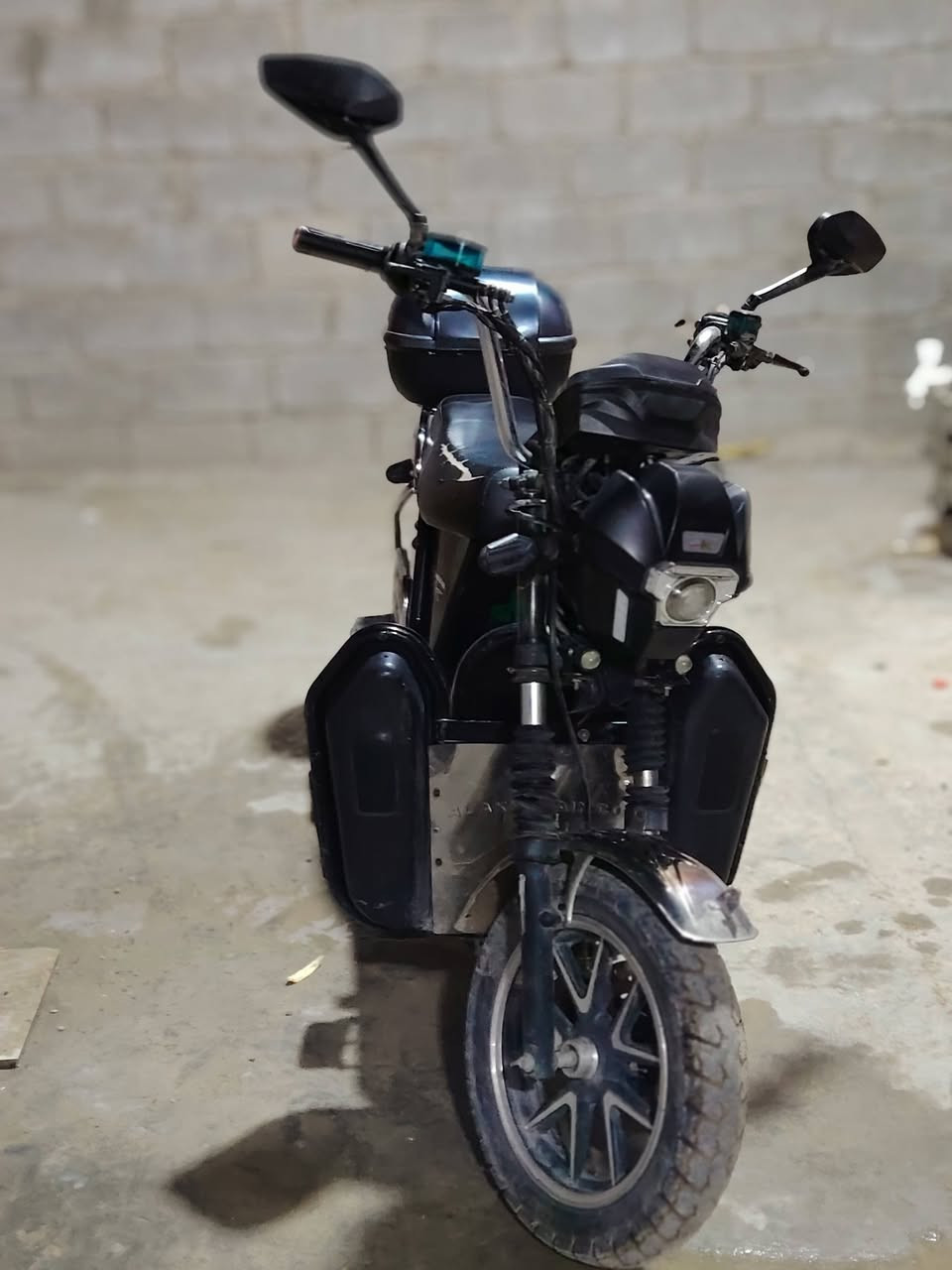 موطور شحن جبلي للبيع
بطاريات جديدة مبدلات صار شهرين
شغال كلشي
السعر500 وبي مجال بسيط
التواصل ع هذا رقم
***********)
***********
