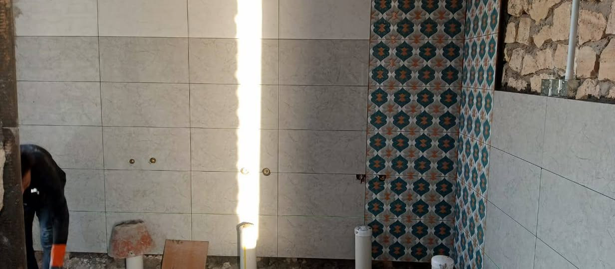 السلام عليكم يوجد لدينا كوادر لتقليف السيراميك ولبورسلين والواح ارضيات جدران سقوف
الانبار / بغداد
للتواصل *********** 
لسنا الوحيدين ولاكننا الافضل
