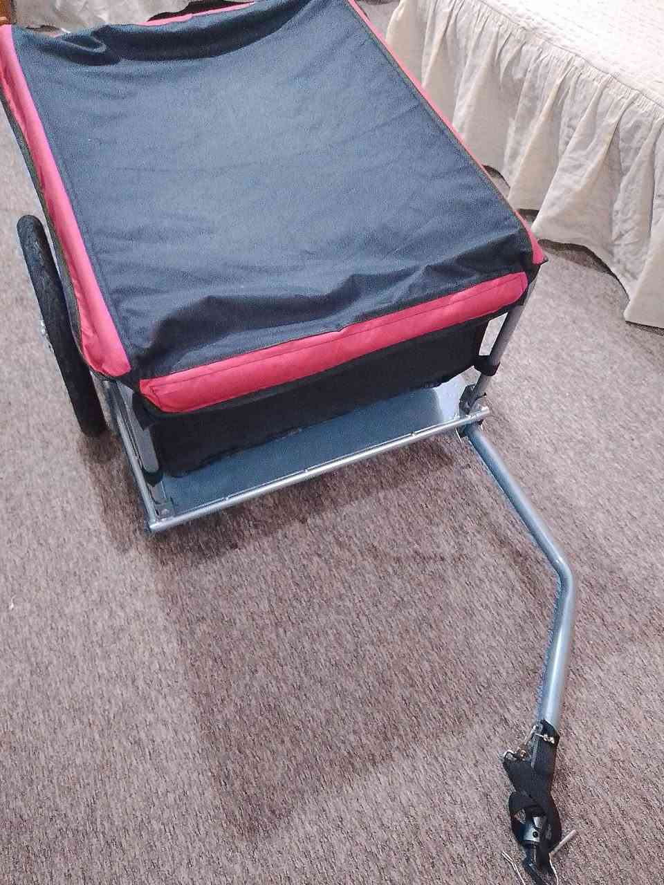 عربانه مال بايسكل نظيفه للبيع
ب 60 الف قفل 

مكاني مقابيل سجن حمدان المركزي

***********
