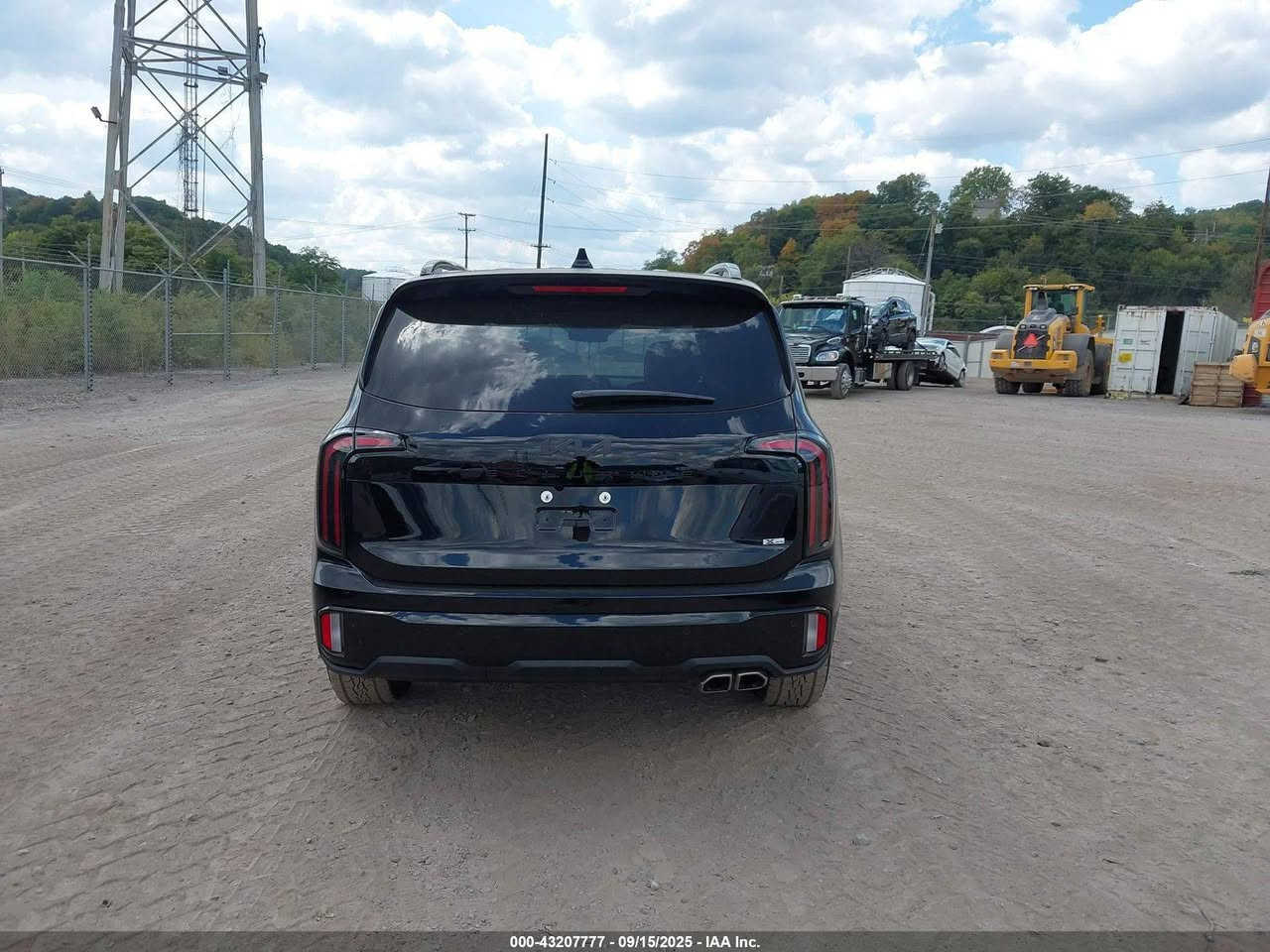 سيره تليرايد 2025 كليم بدون حادث فول موصفات سعره  40.000$ الرقم***********
