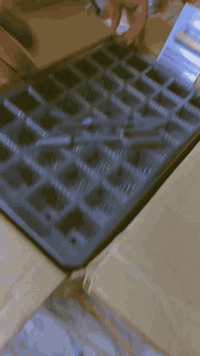 السلام عليكم عمري.. نشره معه قطع مال زرع معه لاقطات.. كلمن وسعره شغلات مناسبه يوجد خدمة توصيل 
رقم الهاتف.. ***********
رقم الهاتف.. ***********
