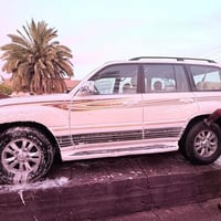 مكلف بل نشر لاندكروز للبيع موديل 2007سياره فقط صبغ حزام  رقم بغداد انك...