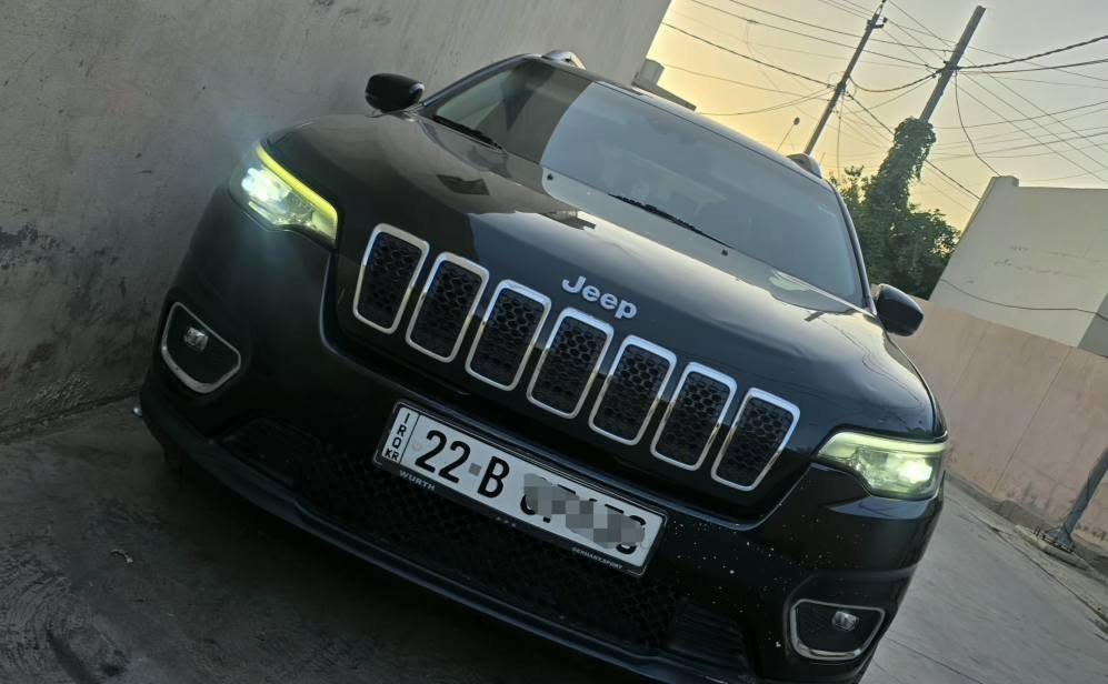 للبيع كاش - فرصة 🚙🔥
جيب شيروكي v6 /3200سلندر 《بزون》
موديل :2021
اللون: أسود ملكي
الوارد: كندي
الممشى: 73 ألف ميل فقط وقابل للزيادة
صبخ:جاملخ سكن فقط بدون قطرة دواخل

الحالة:
١-محرك وكير  غير مفتوح وصرف بخار شرط
٢-نظيفة جداً من الداخل والخارج، استخدام شخصي، شرط فحص دواخل السيارة وكالة 100% • السيارة أنظف من الصور، في الواقع أحلى من الصور 

المواصفات:
فل أوبشن - واحد على واحد يعني فول فول
‏‎‏‎- بصمة تشغيل
‏‎‏‎- بصمة أبواب
‏‎‏‎-تشغيل عن بعد
‏‎‏‎-ترحيب عند الاقتراب
-رادار امامي والجانبي والخلفي
-تنبيه قبل الاصطدام
‏‎‏‎-كشنات جلد
-شاشه ديجتال
-تحكم ستيرن 
‏‎-دبل اكسل
‏‎-اوتو ستوب
‏‎‏‎-كشنات تدفئة ( اماميه - خلفيه )
‏‎‏‎- تبريد قطعتين
‏‎‏‎- ليد نهاري وبگ لايت ليد
‏‎-صندوق كهربائي و كشن كهربائي
‏‎‏‎-تحديد سرعه
‏‎‏‎-مانع انزلاق
‏‎‏‎-كامره خلفيه دواره
‏‎‏‎موقع السياره — كركوك داخل مدينه
والسعر :  125 $$ وبيه مجال قليل
‏‎‏‎للأستفسار. — *********** - *********** كركوك, العراق
