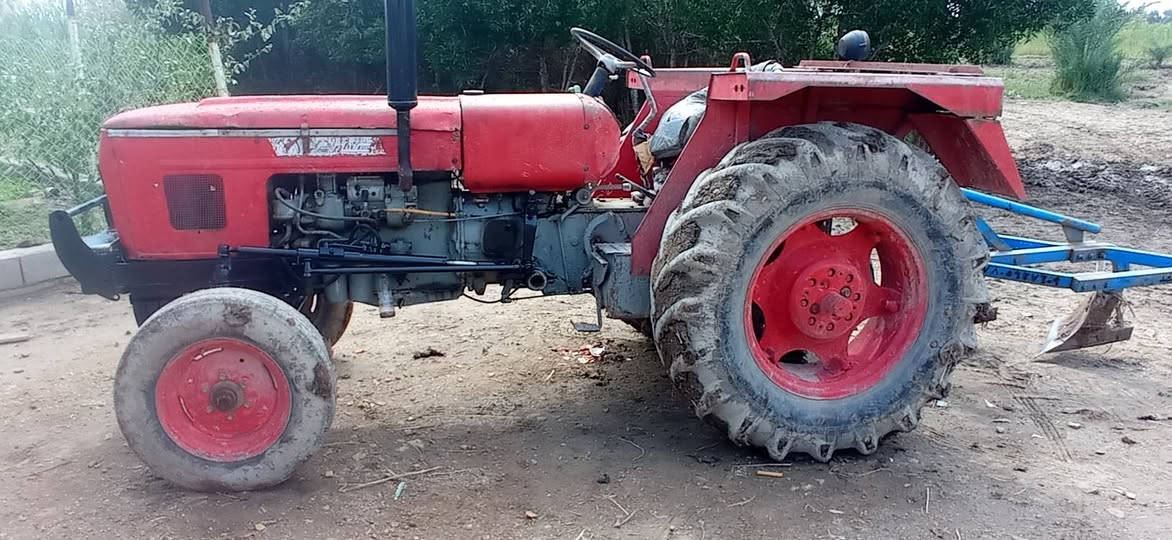 السلام عليكم مكينه عنتر 71 موديل 87 مكفوله كفاله عامه كلشي شقال تجي تكرب وتاخذ لا تنقيص ولا تبخير سلف نكره مكينه جاهزه من كلشي المكان المجر الكبير منطقة السعيده السعر 6000 وبيها مجال 
***********
ملاحضه : الفدان مو وياها
