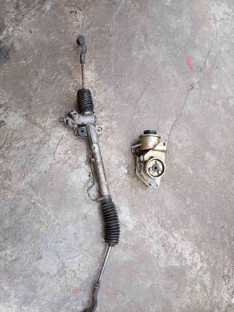 استيرن كامل ب 60
بور ب35
بطاين ب 10 ماطور ماسحات ب 10 
مراية يمين كهرب بيها كسر ب 10
دبة ماء ماسحات ب 8 الاف اتصال *********** موصل كرامة
